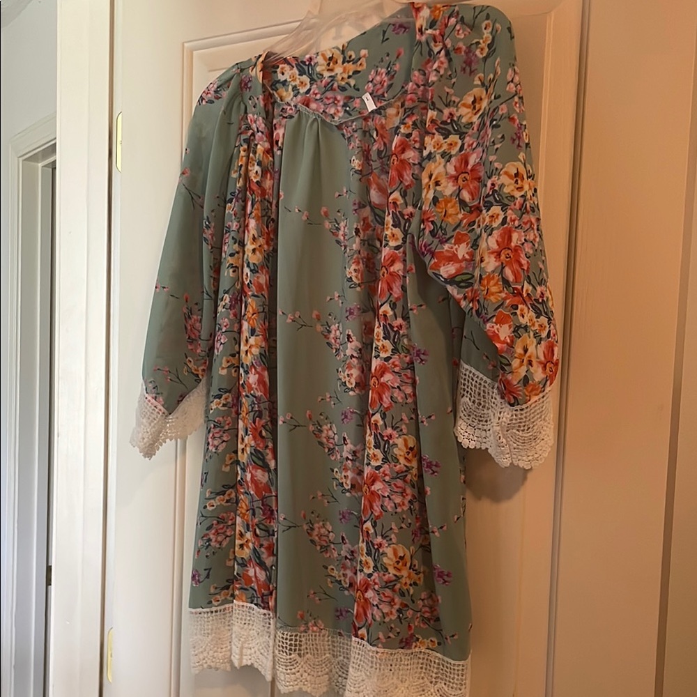 Floral with Lace Trim